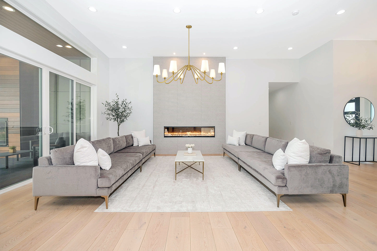 Gianna 8 Light Chandelier Modern Gold
